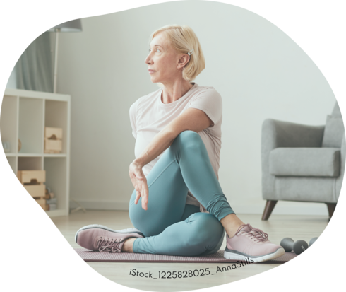 Eine Frau macht Yoga 