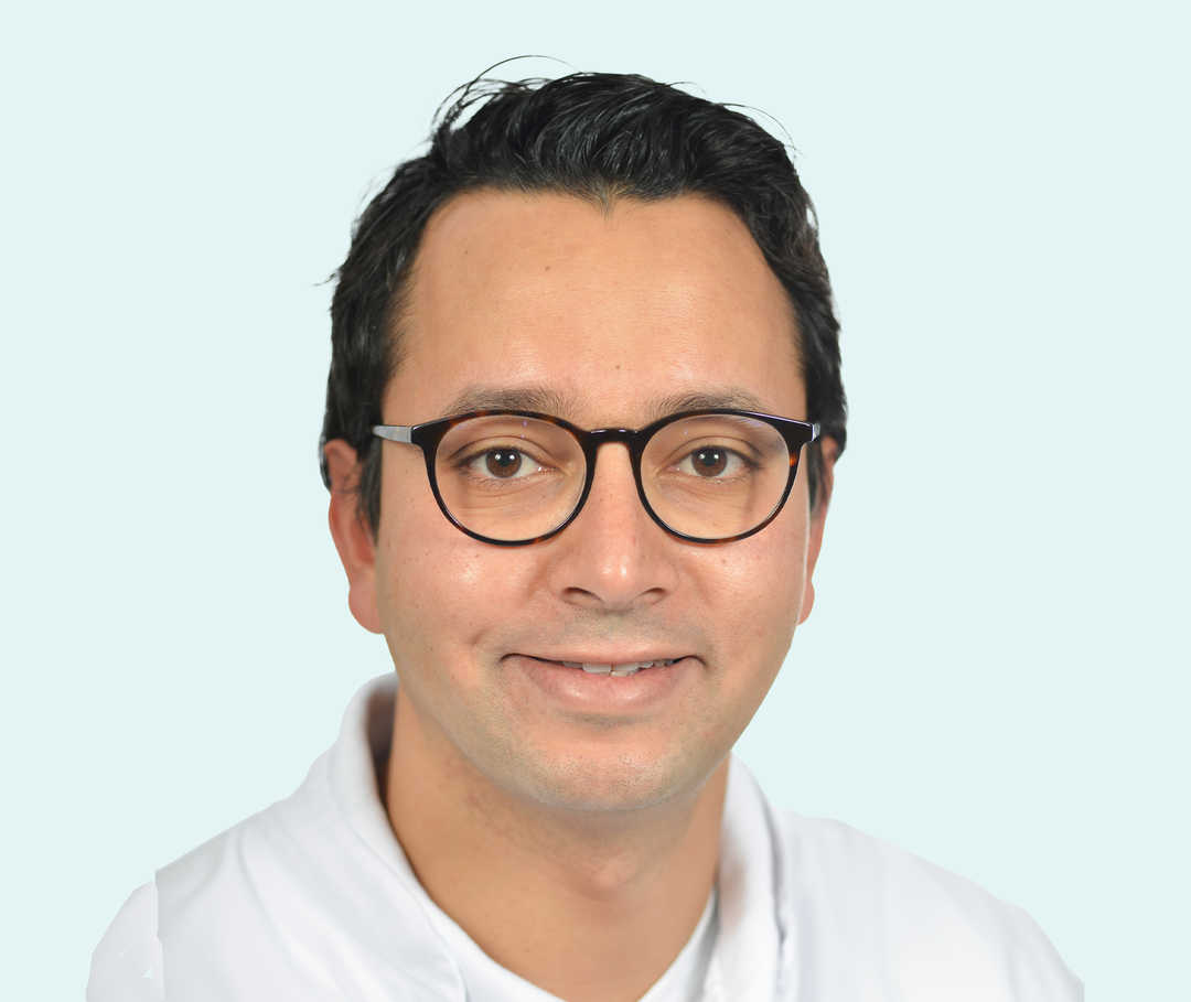 Porträt von PD Dr. med. Mohamed Elessawy, Oberarzt Universitätsklinikum Schleswig-Holstein, Klinik für Gynäkologie & Geburtshilfe