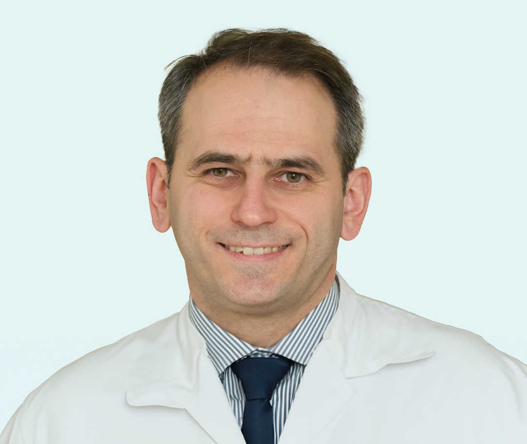 Porträt von PD Dr. med. Oleg Gluz, Chefarzt Brustzentrum Niederrhein